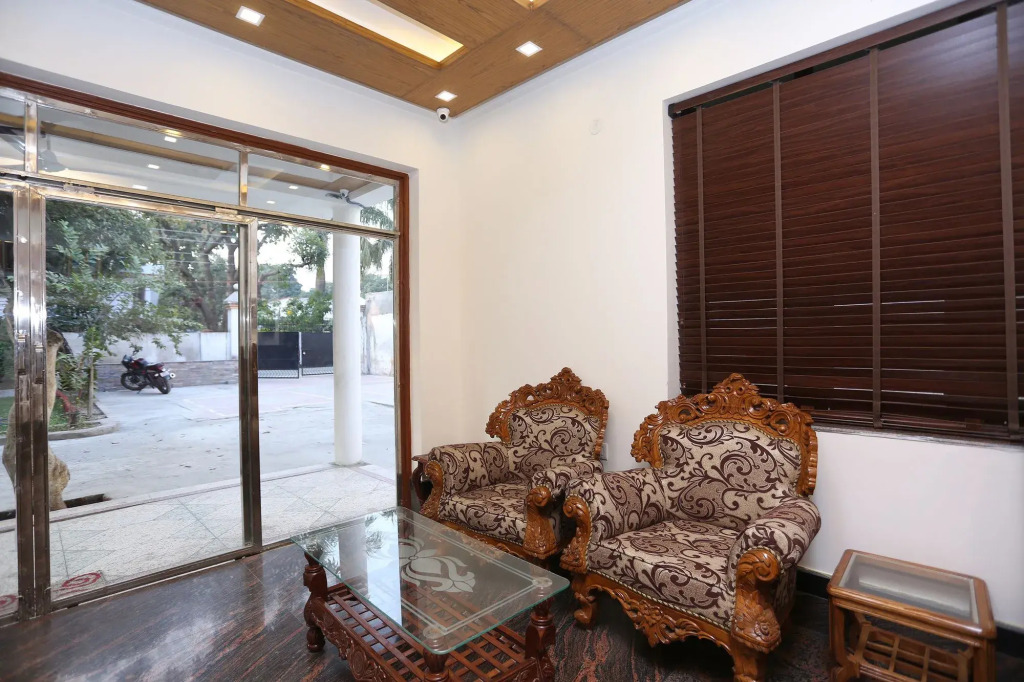 OYO 121 Green View