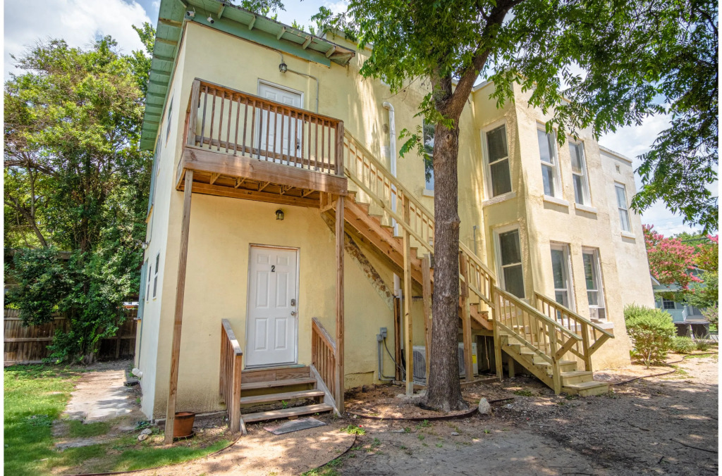 Experience History and Style Near DT and Riverwalk