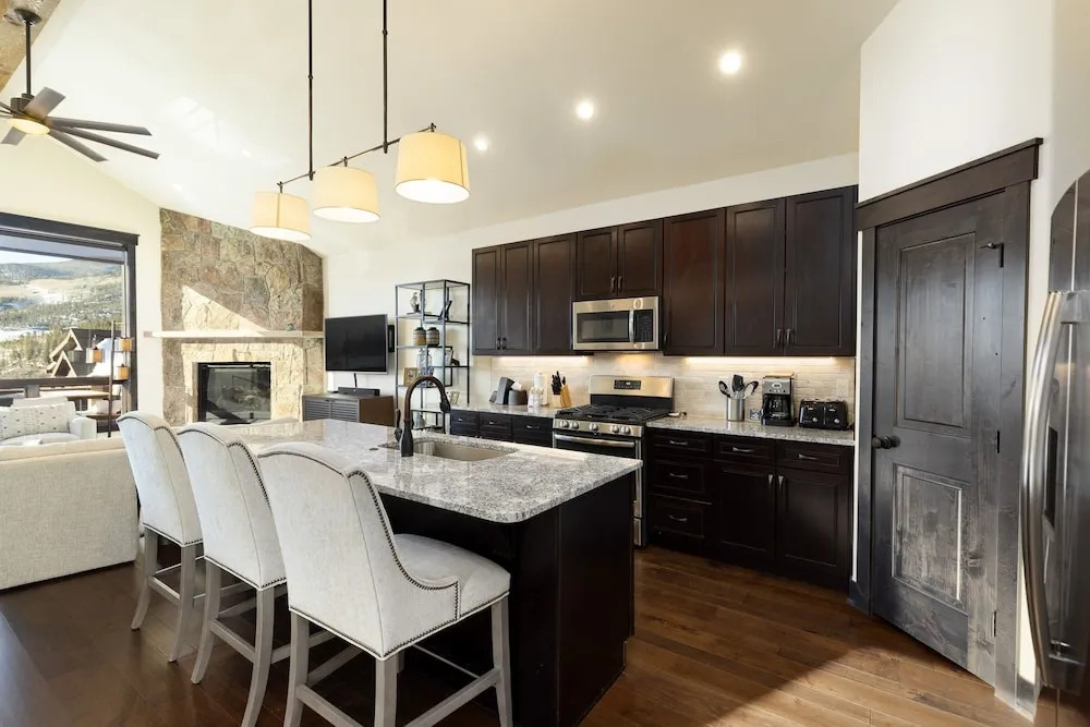 54 Outpost Drive The Alders - Private Hot Tub 4 Bedroom Condo by RedAwning
