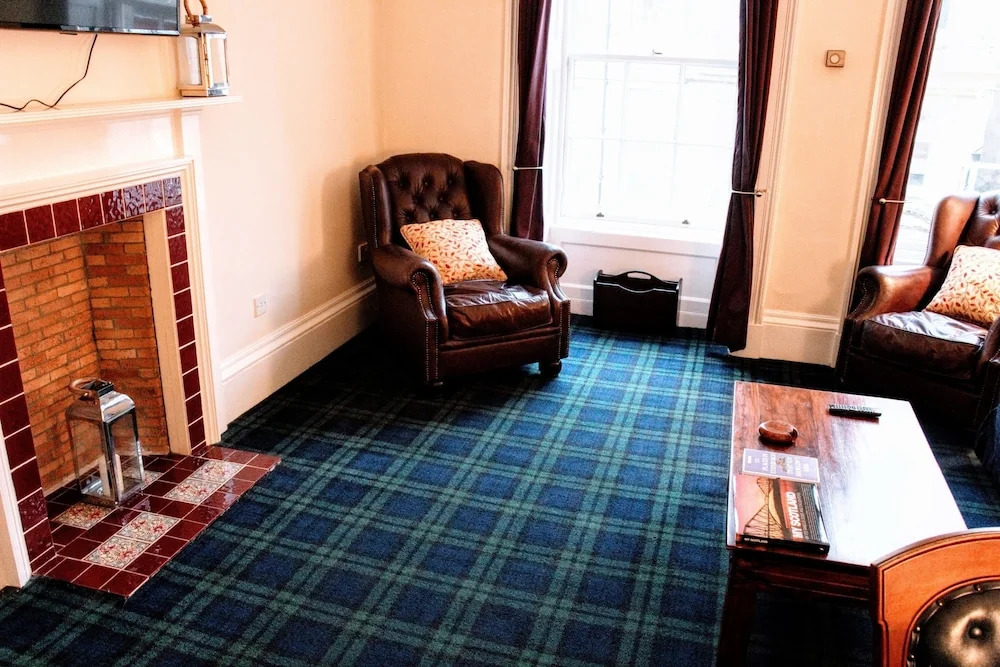 3 Bedroom Apartment On The Royal Mile