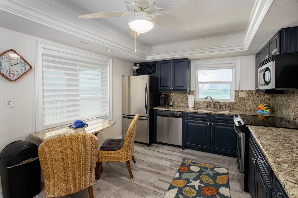 Win-san C-315 Ocean Front 2 Bed/ 2 Bath -third Floor 2 Bedroom Home