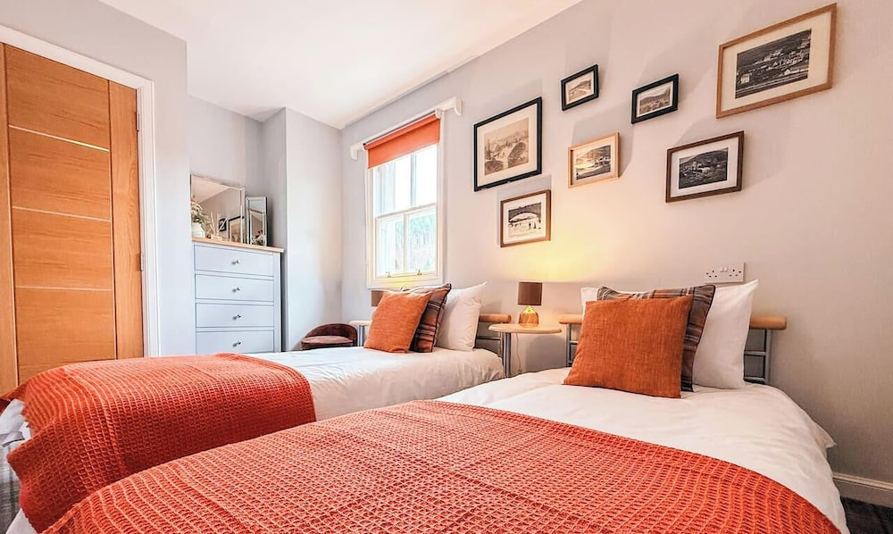 Quiet Riverside Retreat in Royal Deeside Ballater