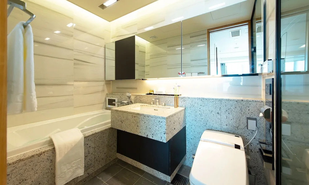 LCT Residence