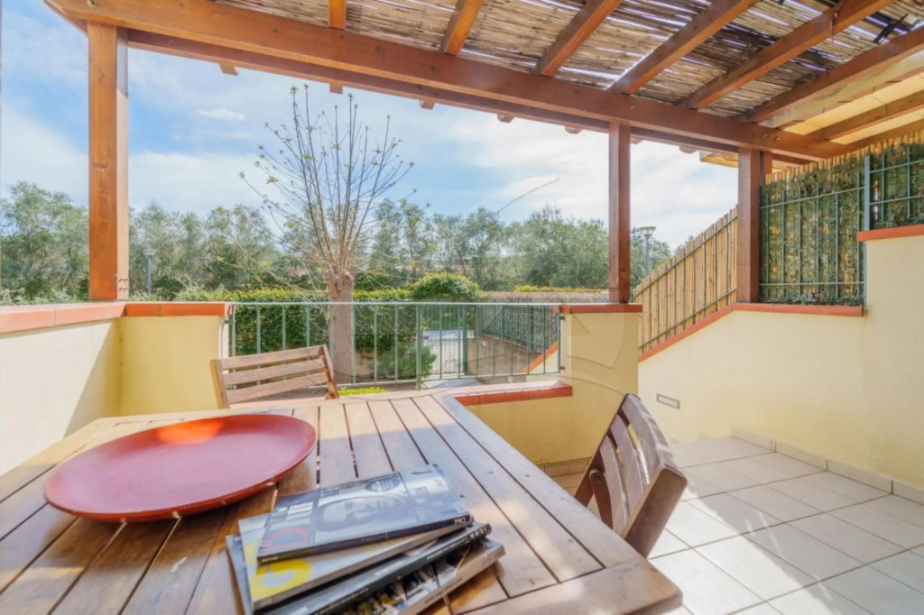 Modern Casa Lula with double bathroom, garden and terrace immersed in the greenery of Marina di Camp-CASA LULA