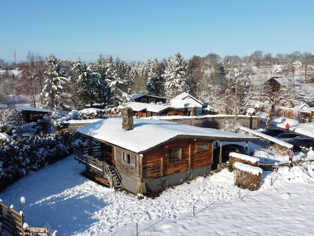 Quaint Chalet, Bernister