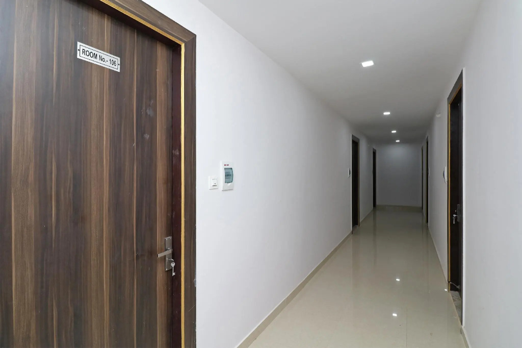 OYO 39592 Hotel Akashdeep