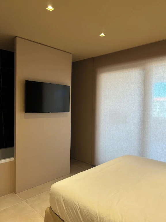 golden suites 2