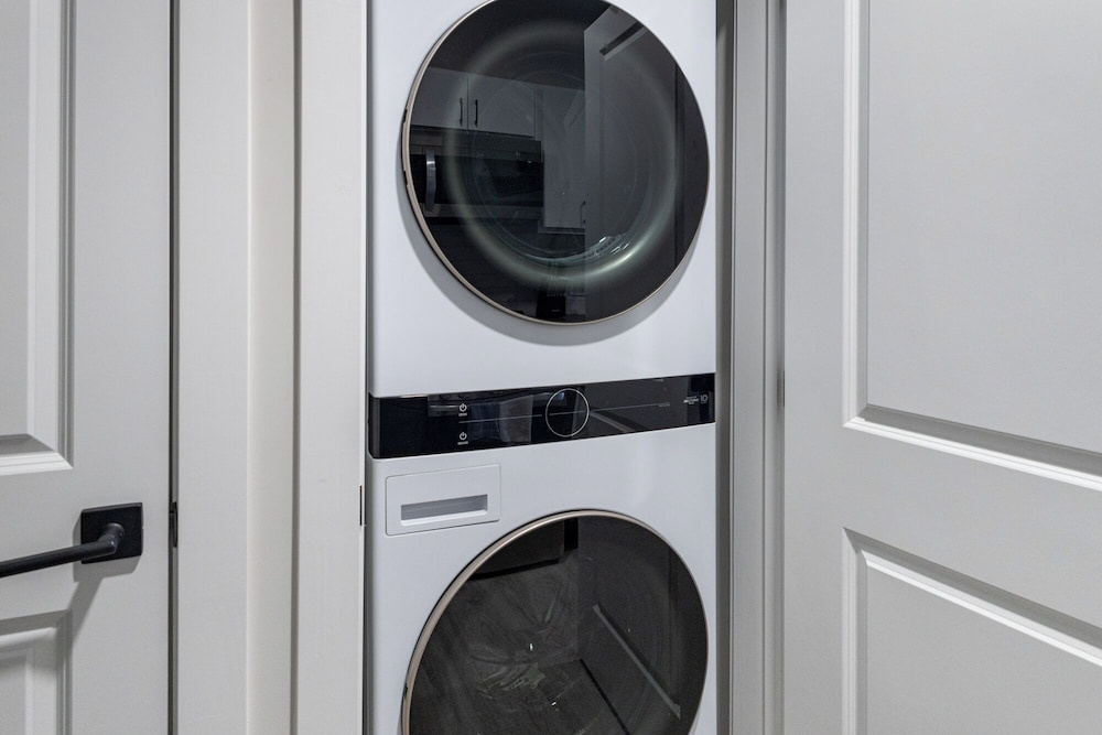Landing Furnished Apartments near Downtown Salt Lake
