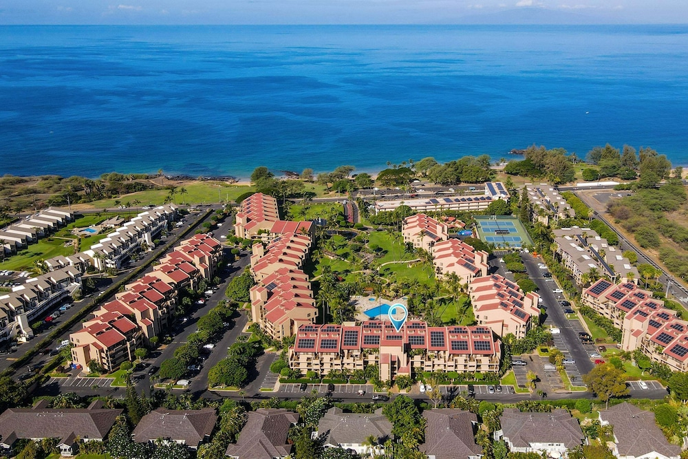 Kamaole Sands 5-210 - Stunning 1br/2ba, King Bed, Center-cut Bldg 5, AC, Wi-fi