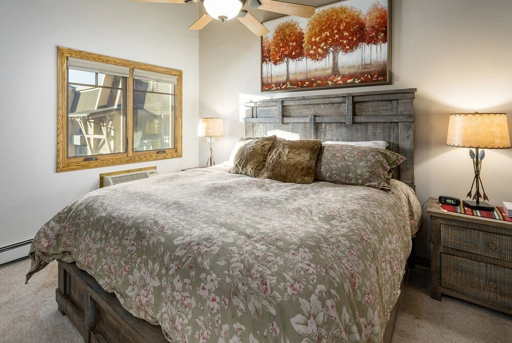 Phoenix 108 4 Bedroom Townhouse by RedAwning
