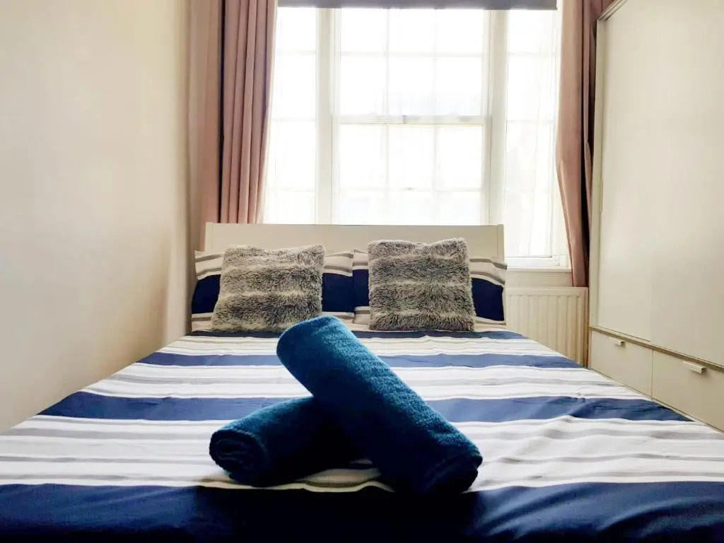 Room in Waterloo London