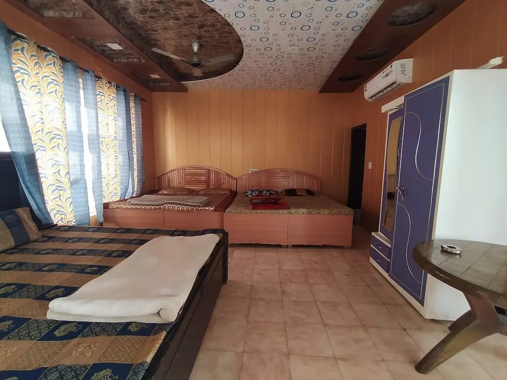 Hotel Nirvana