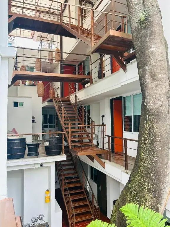 Treehouse 1959 Hotel