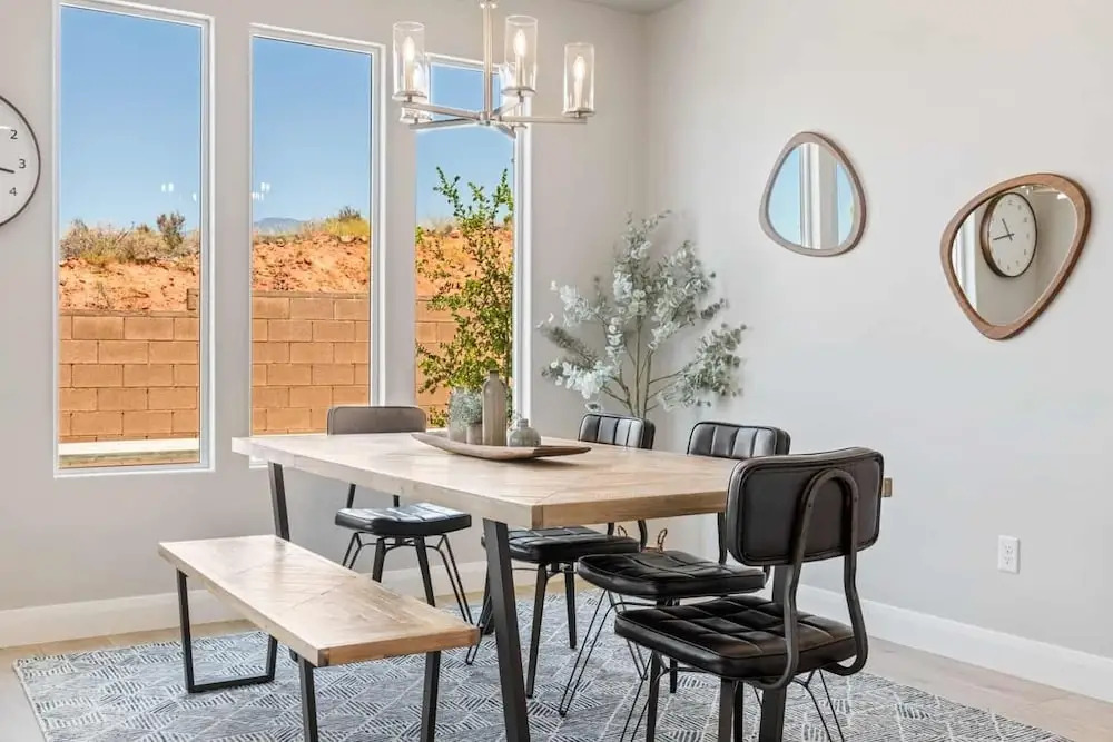 Family Desert Oasis 5 Bedroom Home