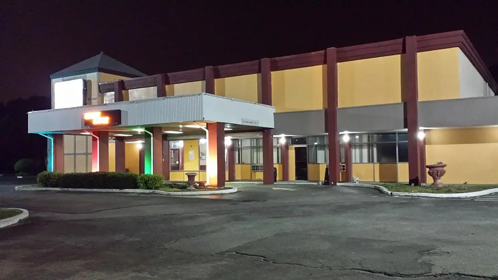 Super 8 by Wyndham Goldsboro