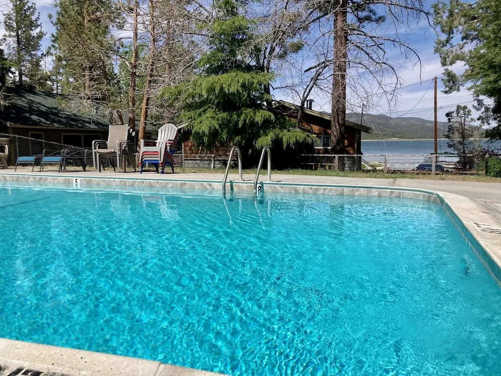 Twin Pines #111