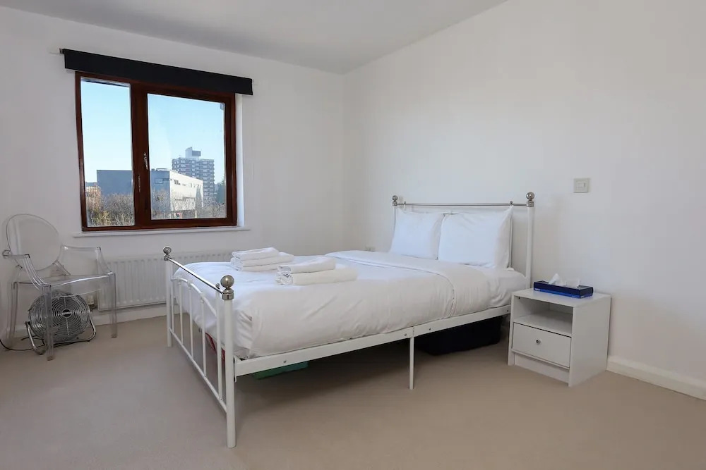 Modern, Stylish 1 Bed In Shadwell
