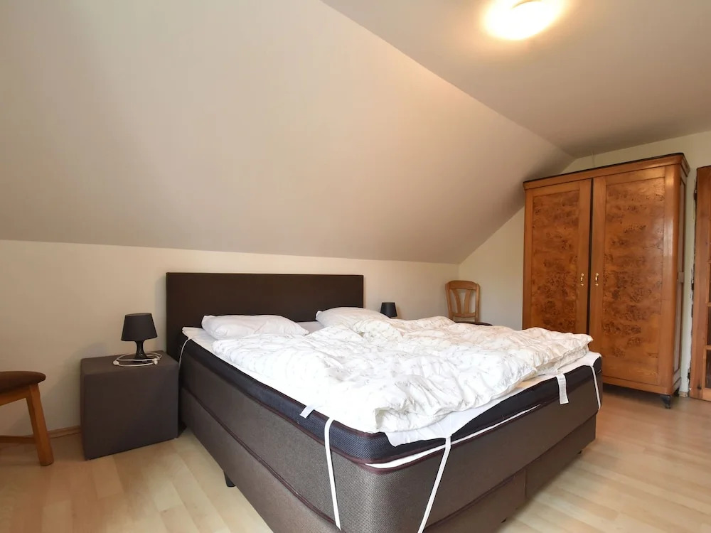 Spacious Holiday Home in Arnultovice With Swimming Pool