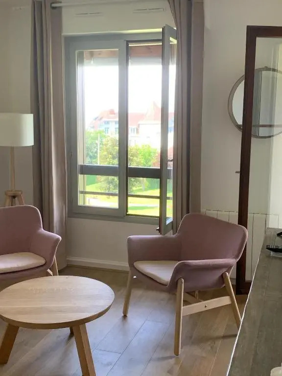 L'Appartement vue mer de la Villa des Rosiers - Trouville sur Mer