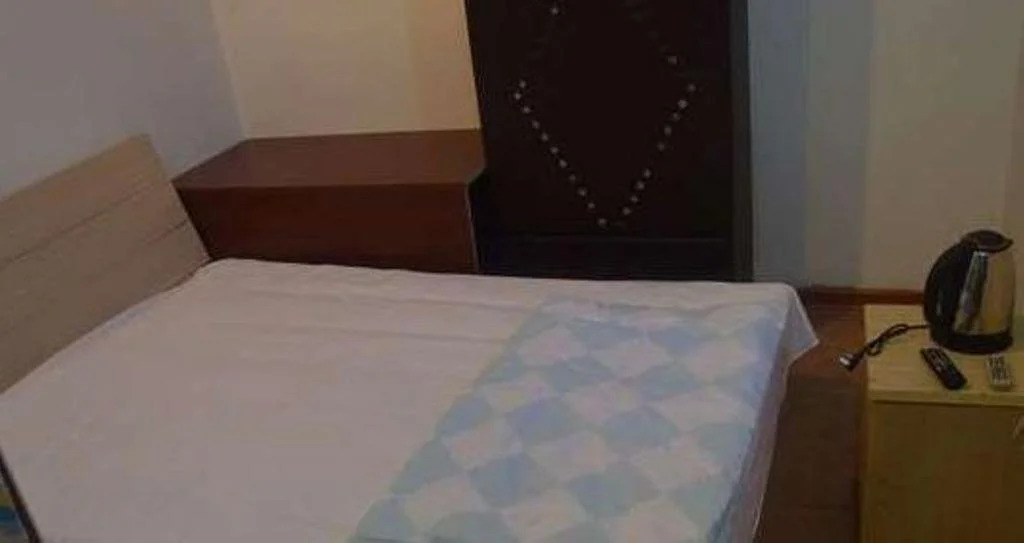 Qingdao Guanglongju Inn
