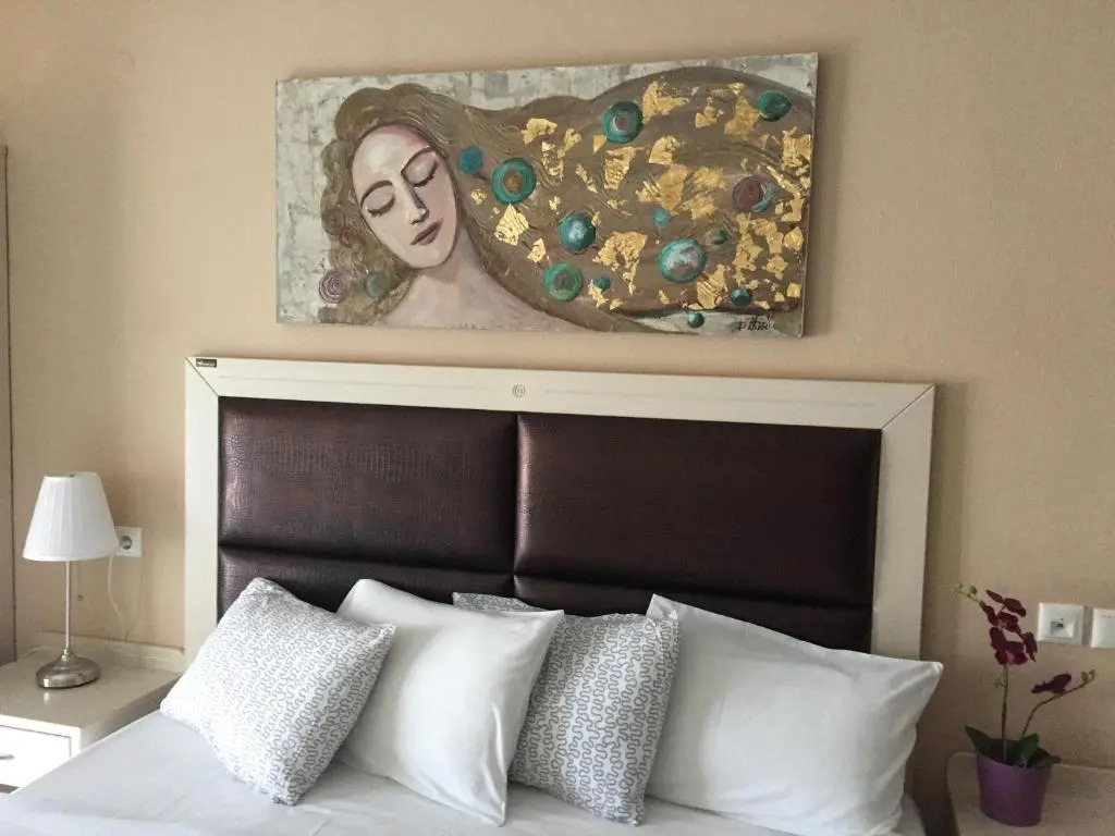 Alexandros Hotel