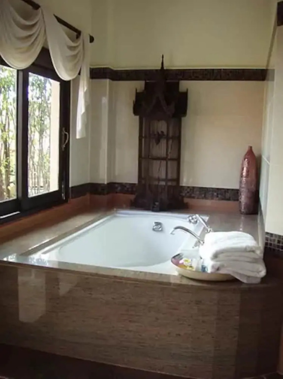 5 Bedroom Oceanview Pool Villa