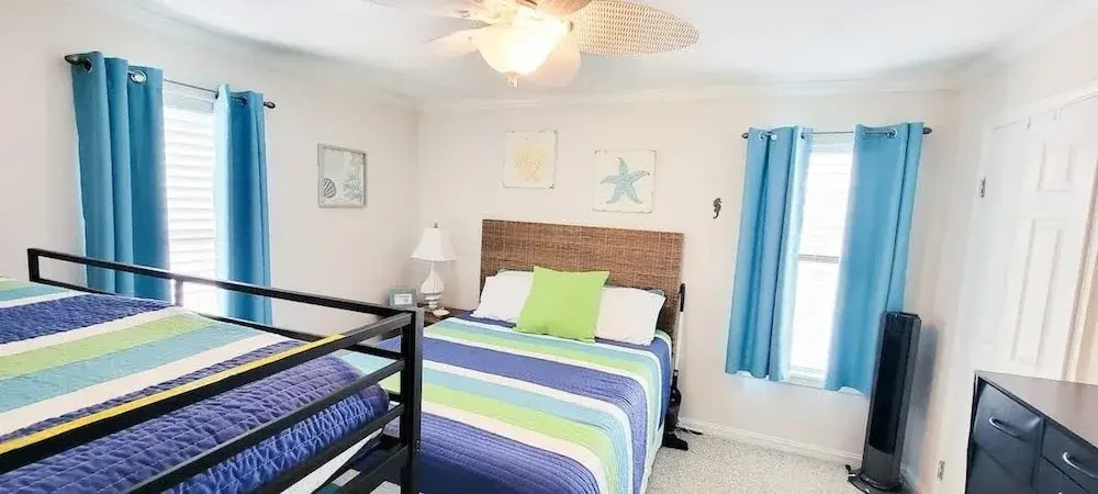 Saida Tower 506 3 Bedroom Condo by RedAwning