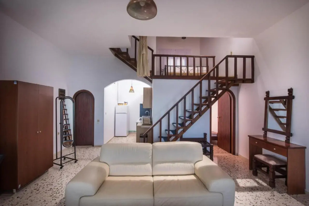 Exclusive Seaside Retreat with Shared Pool & Private Beach Access