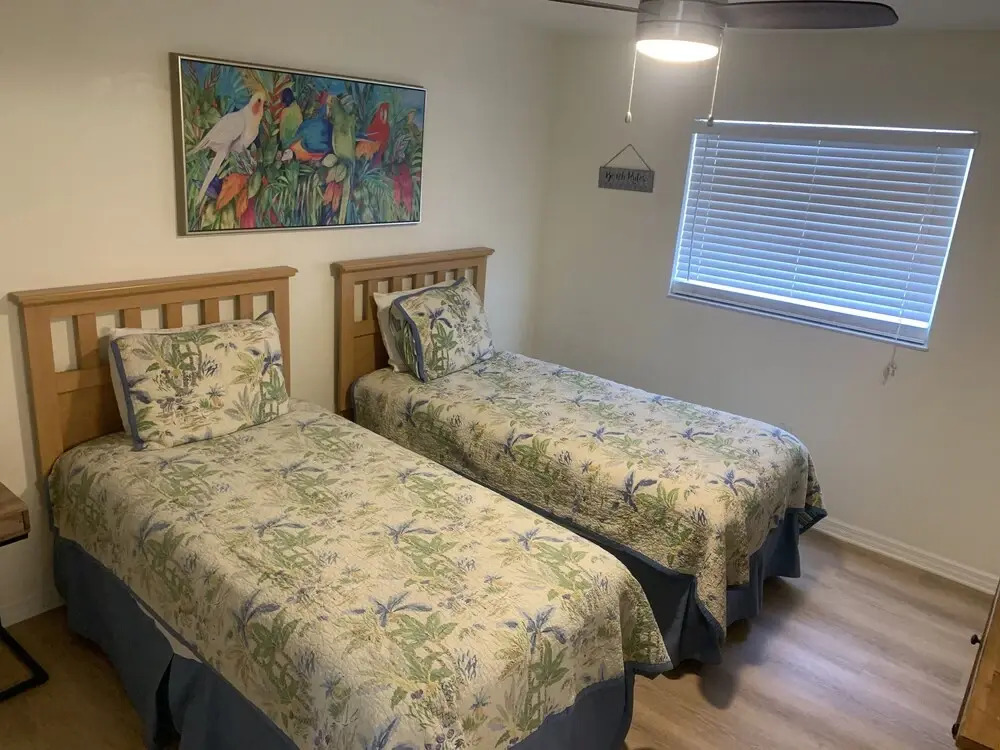 Gulf Breeze Bungalows