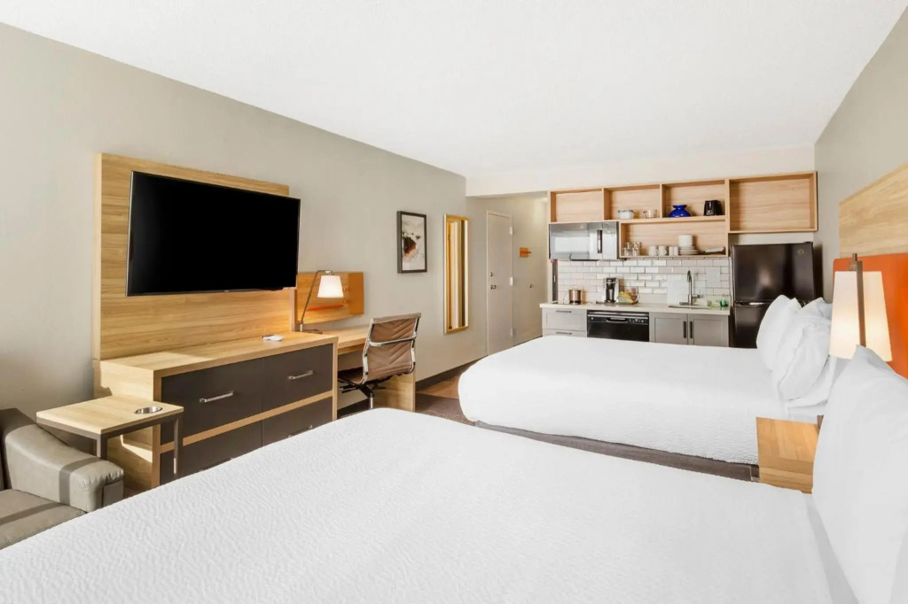 Holiday Inn Roanoke Airport - Conference CTR by IHG