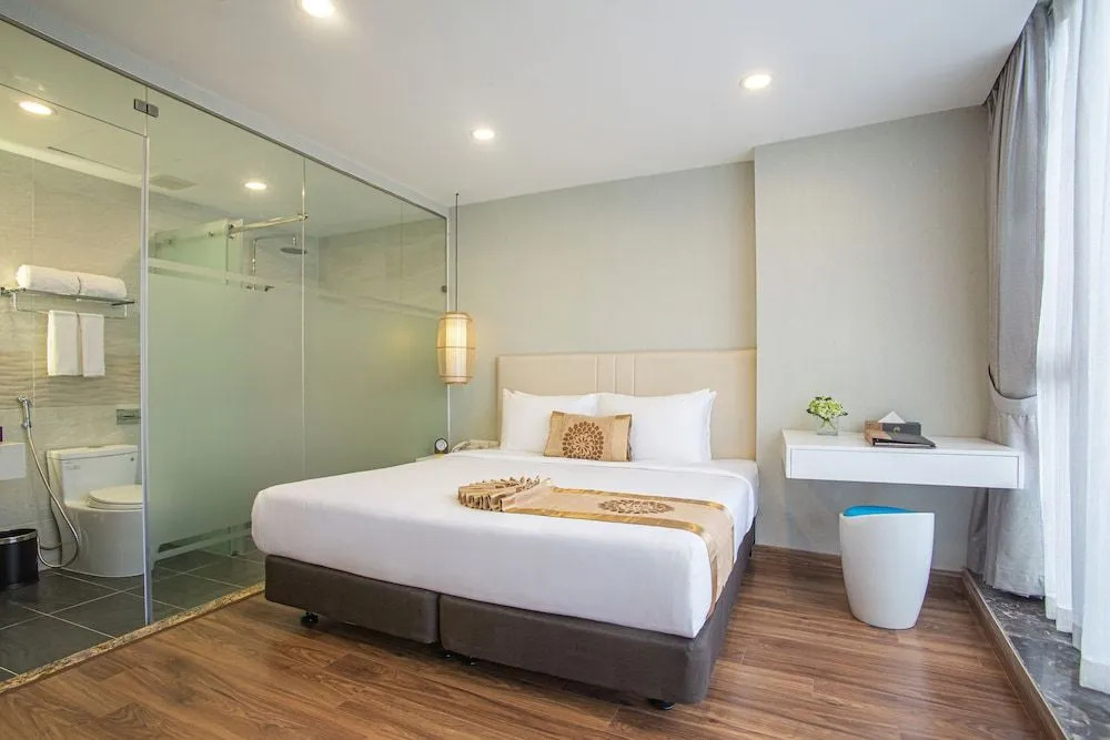 Bridge Lakeside Room For Rent Hanoi
