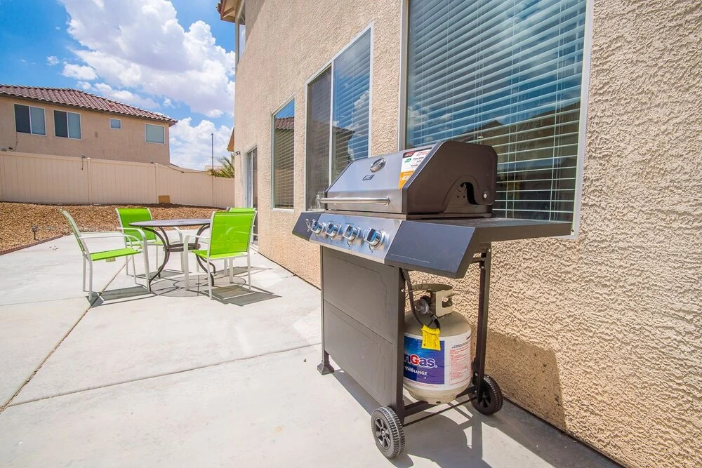 Grey High Roller - 4Bd 3Ba