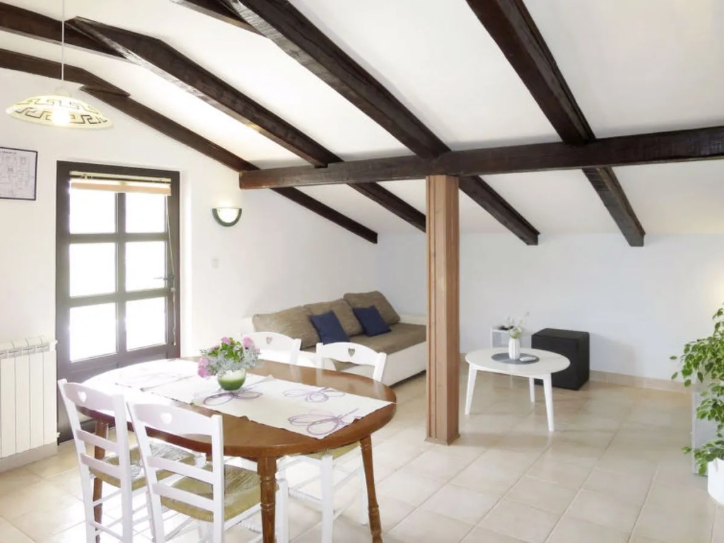 Apartment Lukeni Vinjerac 32818