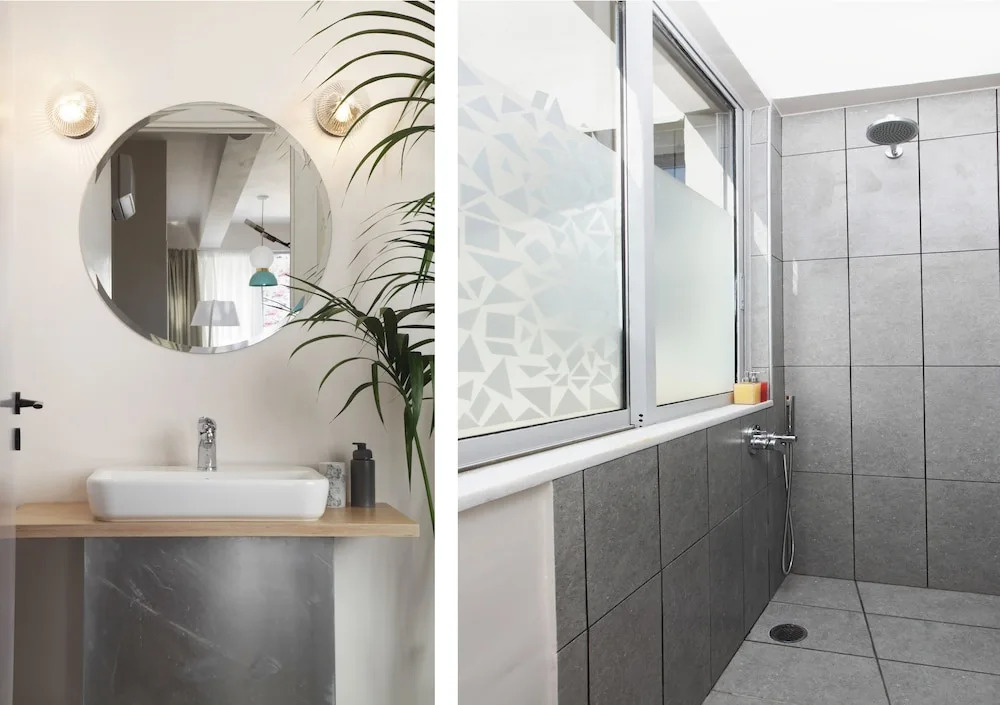 The Marble Suites, PLAKA