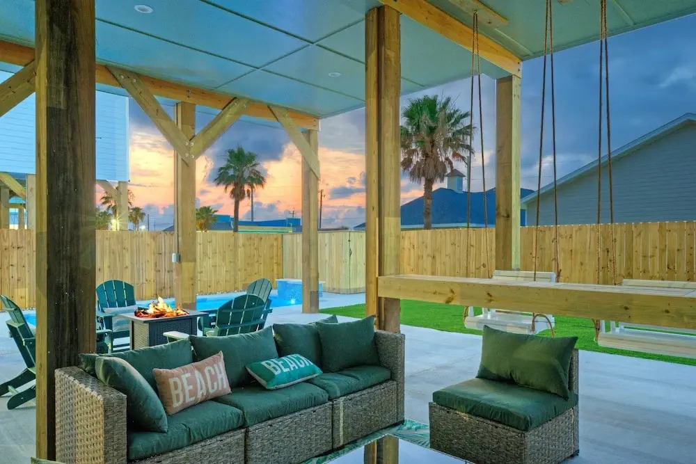 Pool, Firepit + Golf Cart Zone + Near Beach Looney Dunes by Avantstay