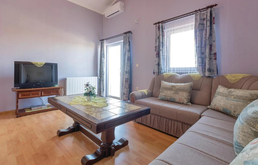 Awesome Home in Peroj With Wifi and 2 Bedrooms
