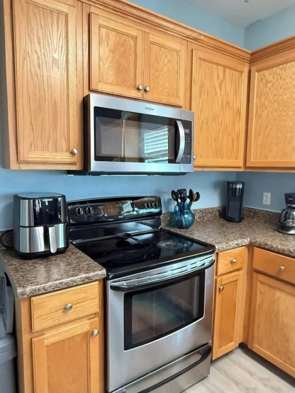 Charming Gulf Shores Retreat 3 Bedroom House With Private Entrance