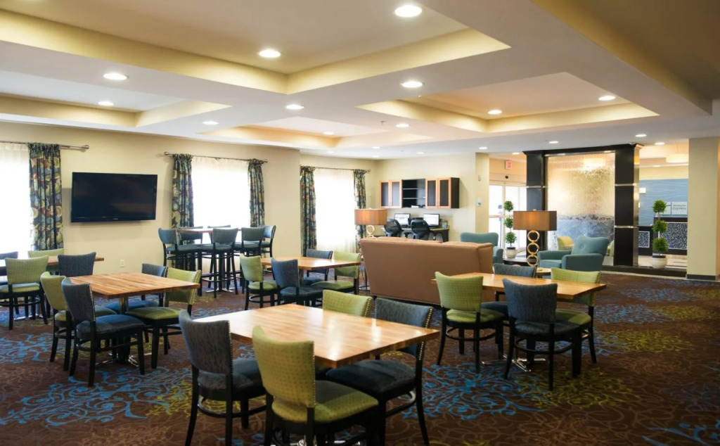 Holiday Inn Express - Albert Lea