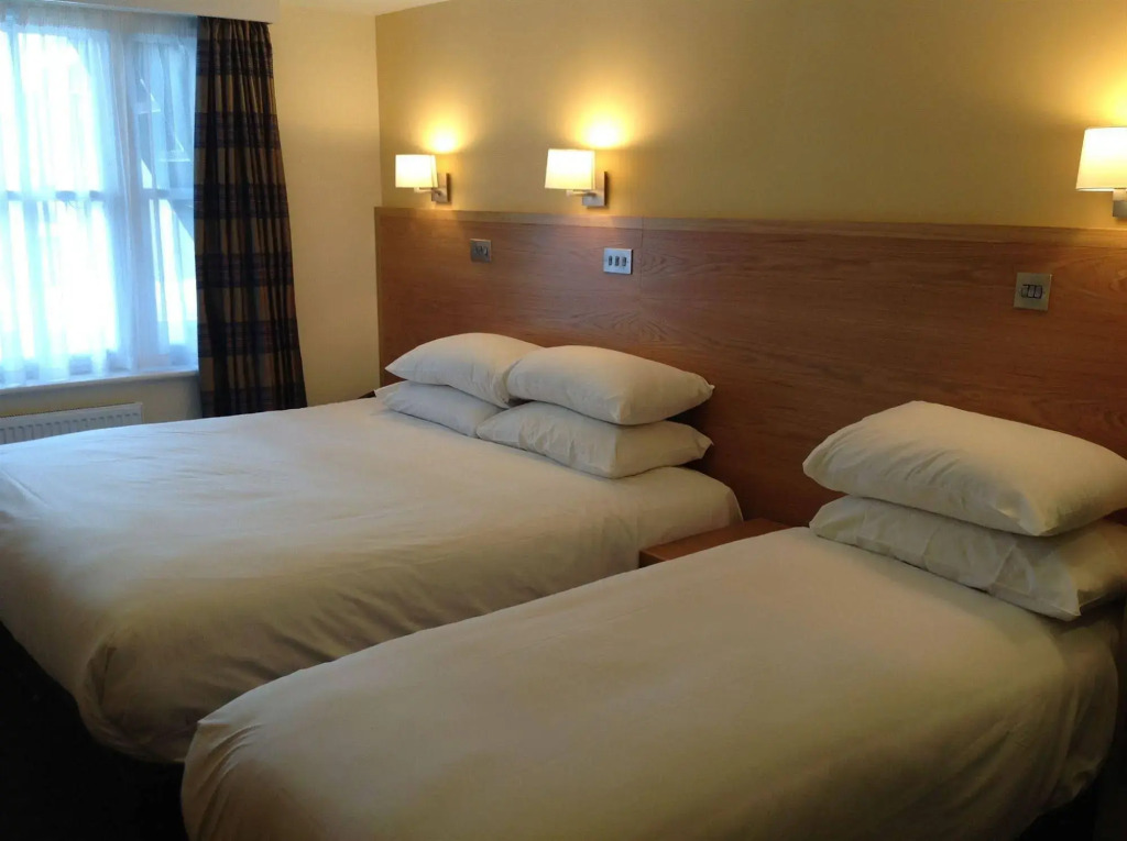 Regency Hotel Parkside