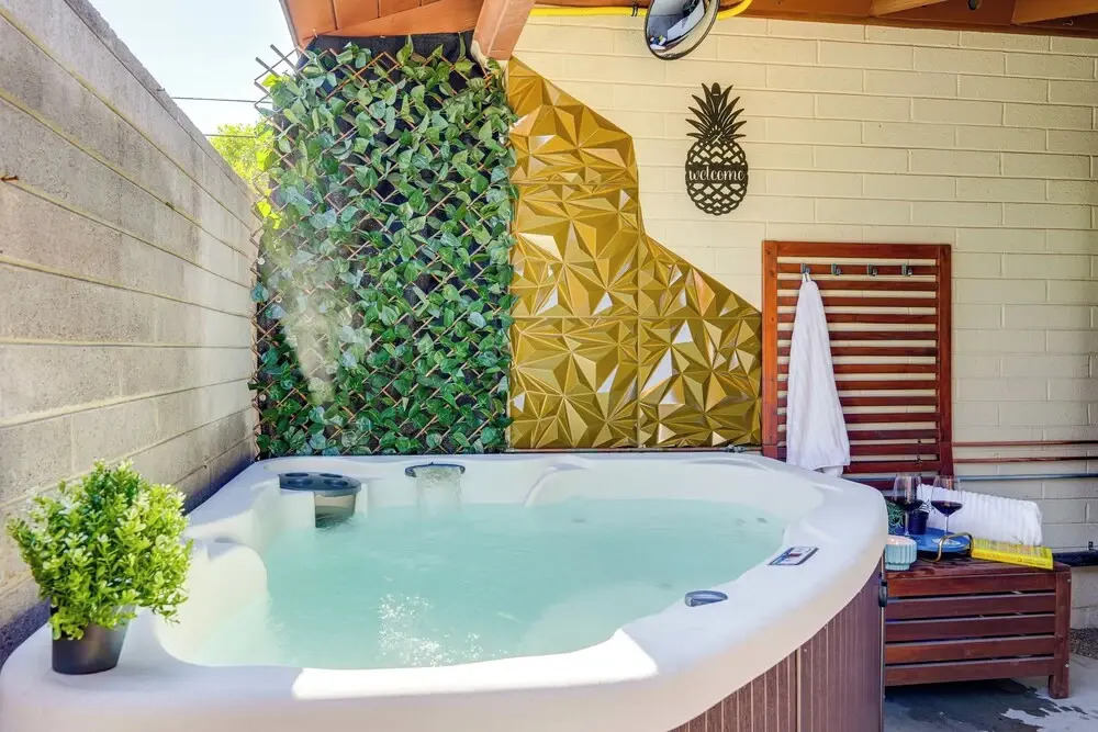 2 Mi to Asu: Studio w/ Private Hot Tub in Tempe
