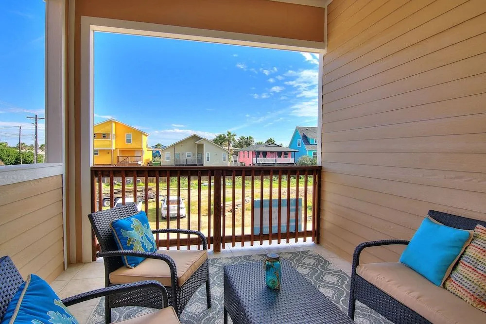 The Chic Retreat Condo Bs203 3 Bedrooms 3 Bathrooms Condo