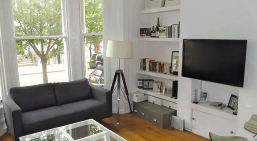 FG Property - Notting Hill, Chesterton Road, Gr. Floor