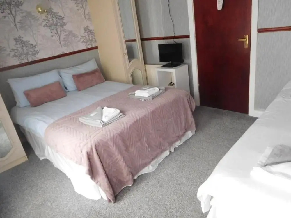 Iona Hotel