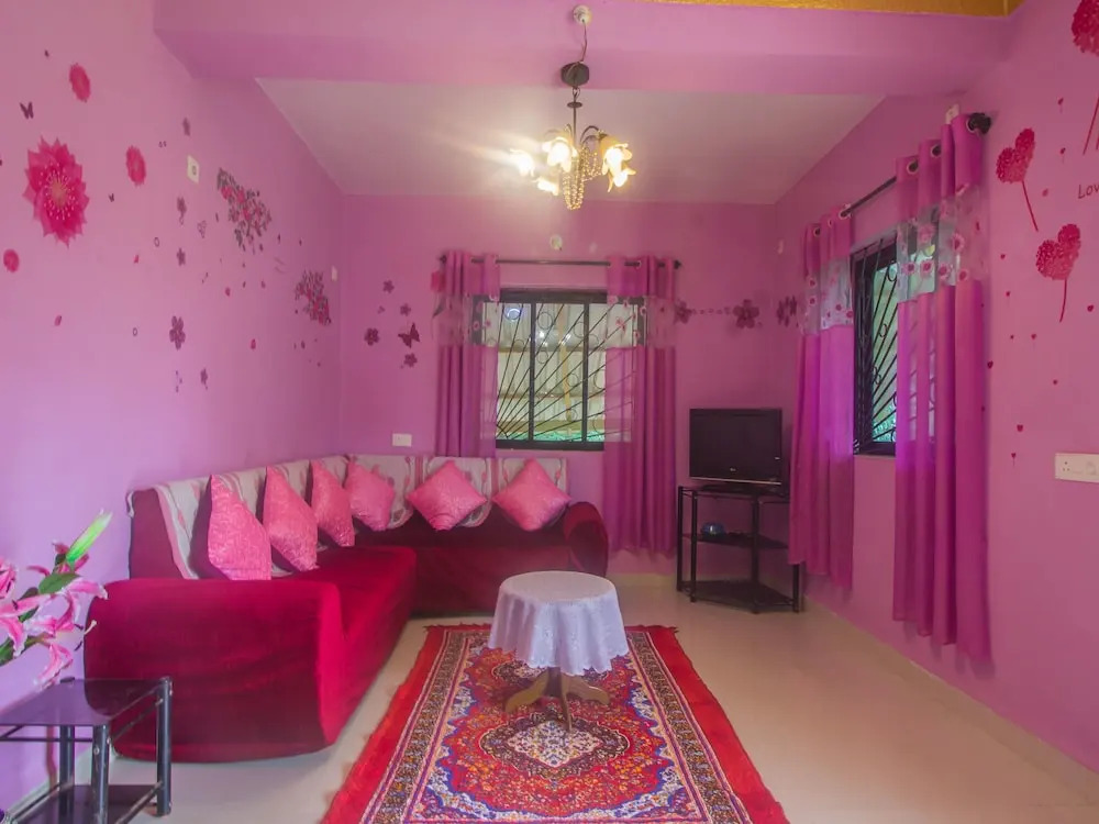 OYO 18261 Home Beachside 2BHK Utorda Beach