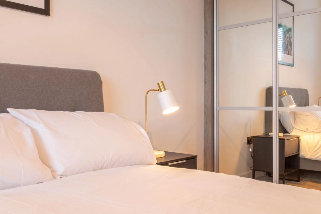 Chic Interior Designed Apartment -NEC/BHX/Solihull