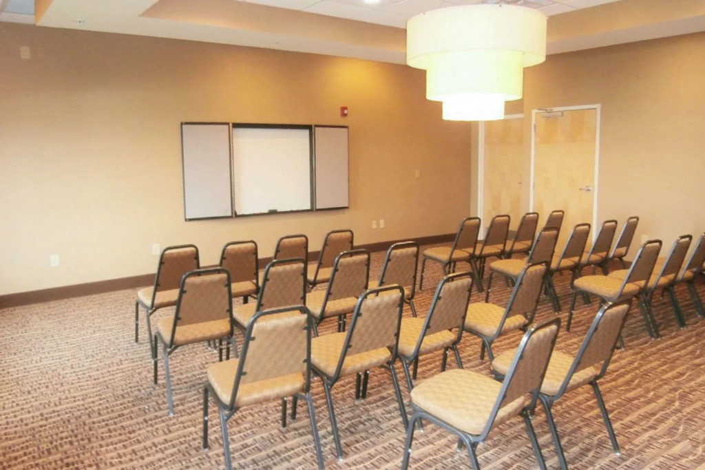 Comfort Suites Smyrna - Nashville Area