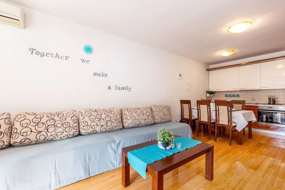 Apartments Tommy Com