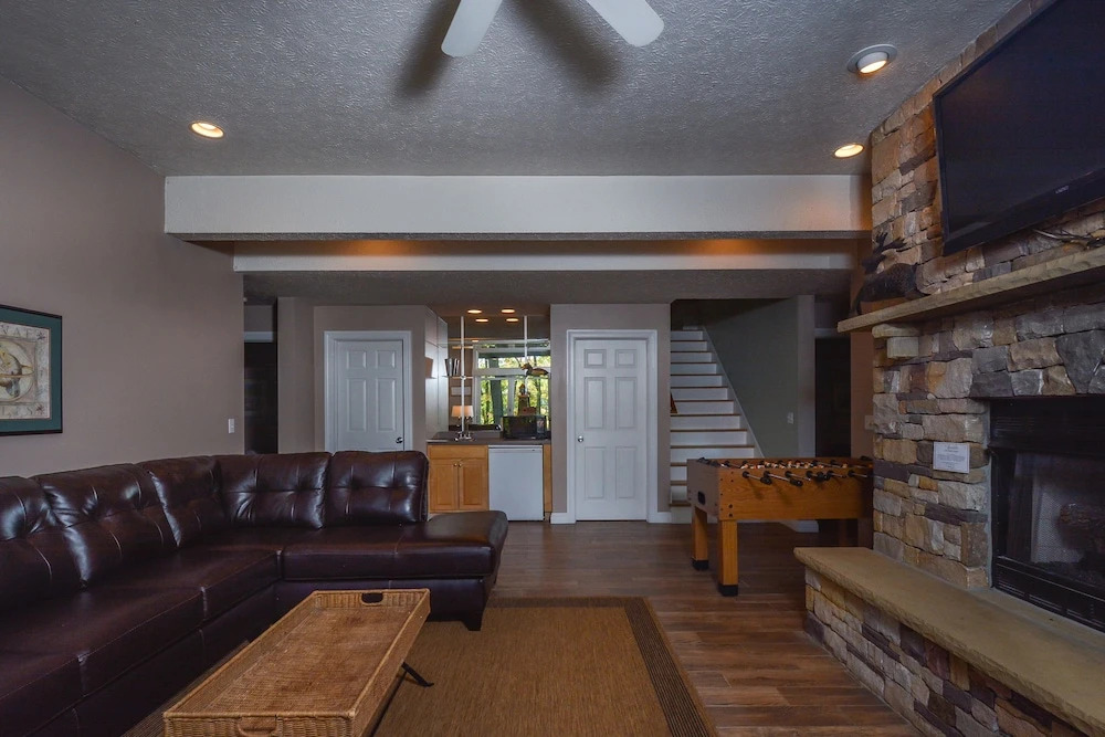 Wynsome Run Lodge 7 Bedroom House