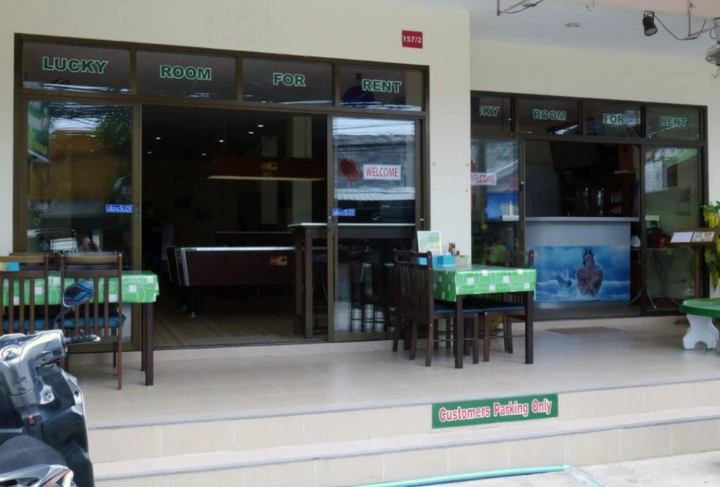 Suite Dreams Hotel