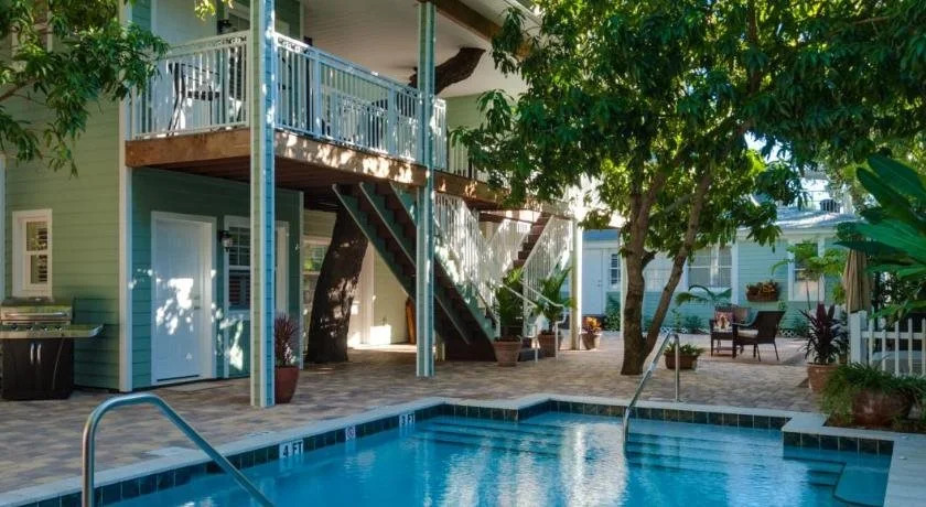 SeaGlass Inn